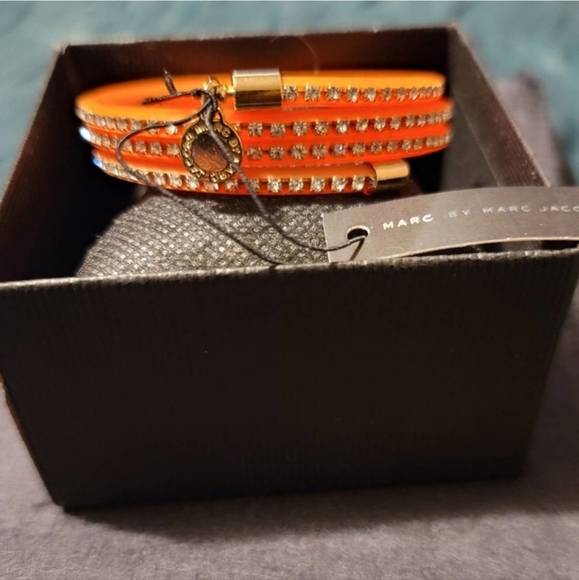 Marc by Marc Jacobs Orange Wrap Bracelet - Picture 6 of 8